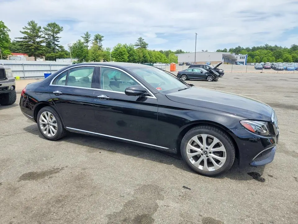 2019 MERCEDES-BENZ E 300 4MATIC  