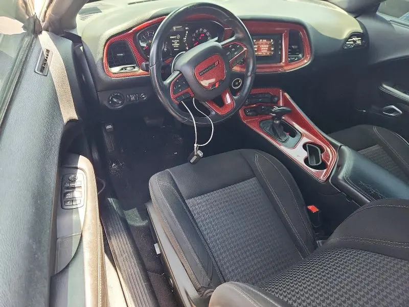 2016 DODGE CHALLENGER SXT  