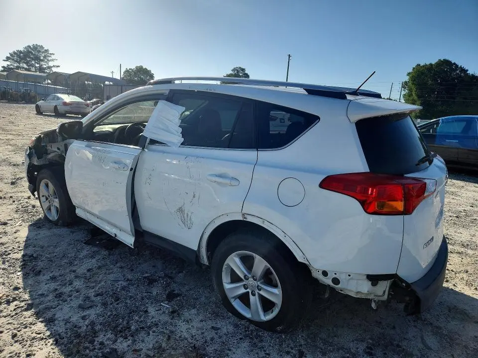 2014 TOYOTA RAV4 XLE  