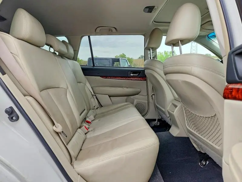 2010 SUBARU OUTBACK 2.5I LIMITED  