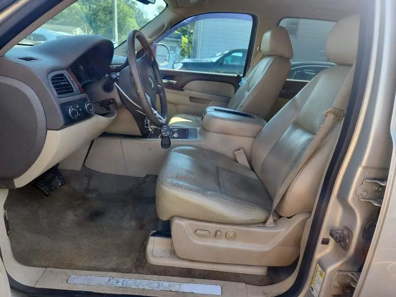 2011 CHEVROLET SUBURBAN K1500 LTZ