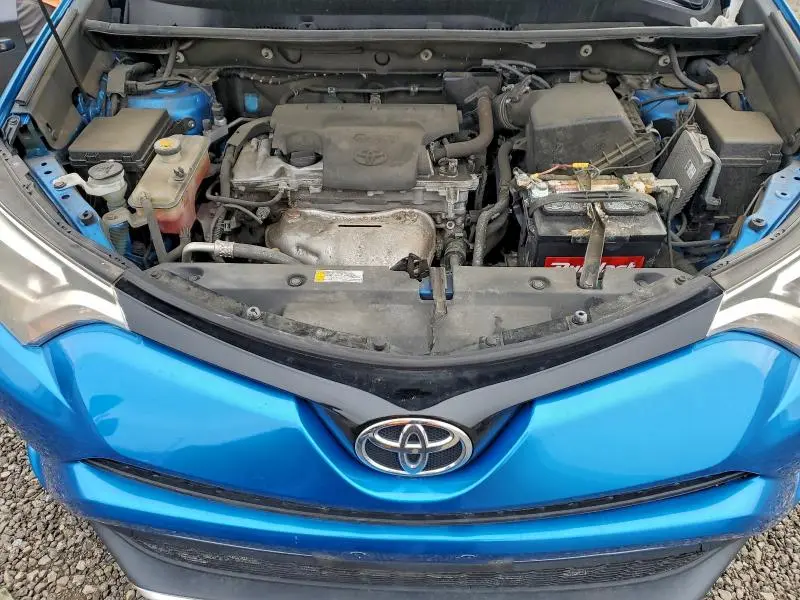 2016 TOYOTA RAV4 SE  