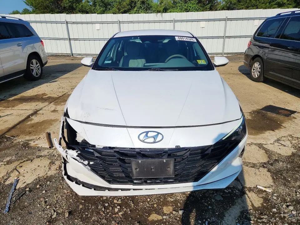 2021 HYUNDAI ELANTRA SEL  