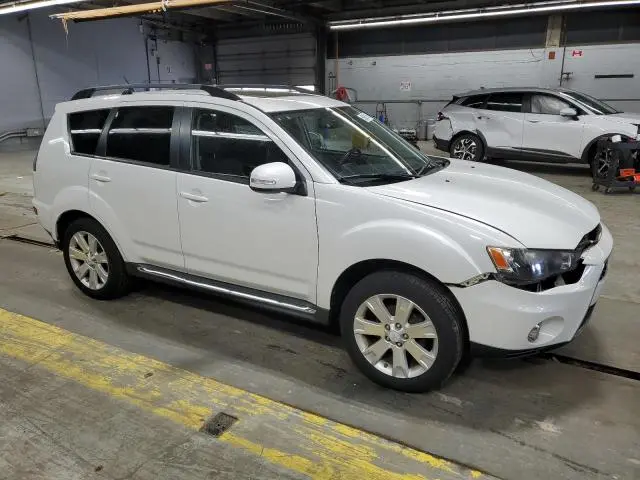 2012 MITSUBISHI OUTLANDER SE  