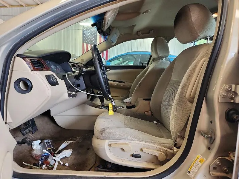 2011 CHEVROLET IMPALA LT  