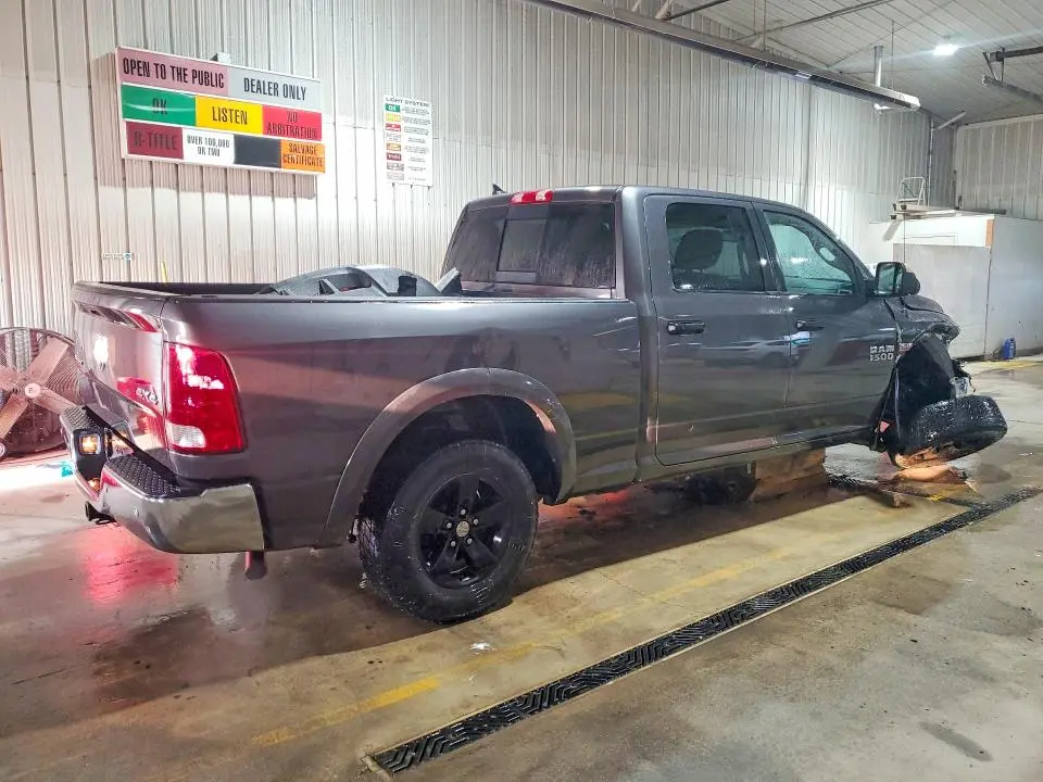 2014 RAM 1500 SLT  