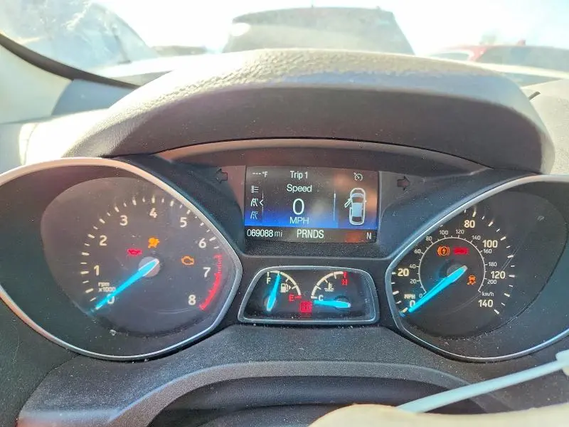 2019 FORD ESCAPE SE  