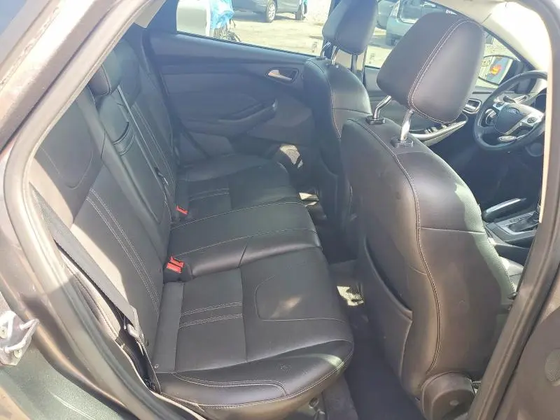 2012 FORD FOCUS TITANIUM  