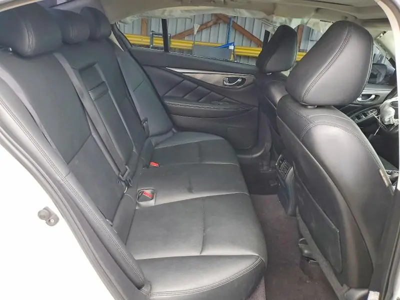 2015 INFINITI Q50 BASE  