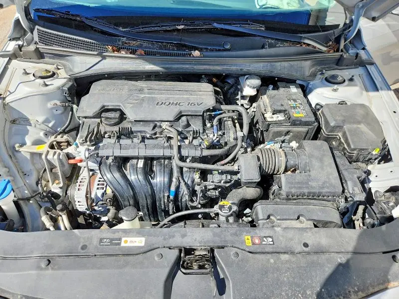 2024 HYUNDAI ELANTRA LUXURY  