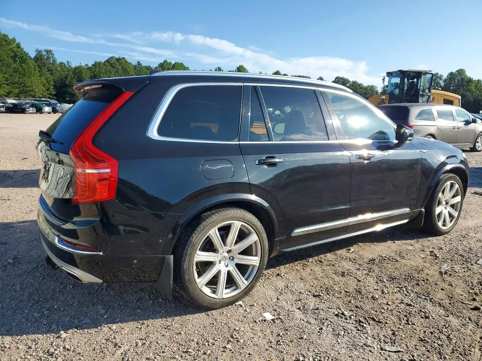 2016 VOLVO XC90 T6  