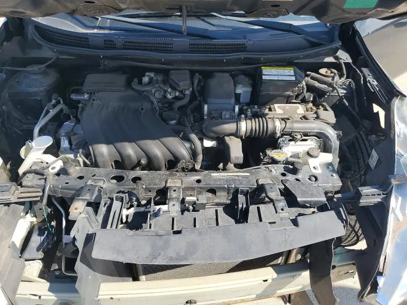 2018 NISSAN VERSA SV  