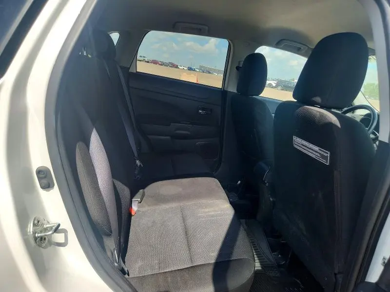 2011 MITSUBISHI RVR SE  