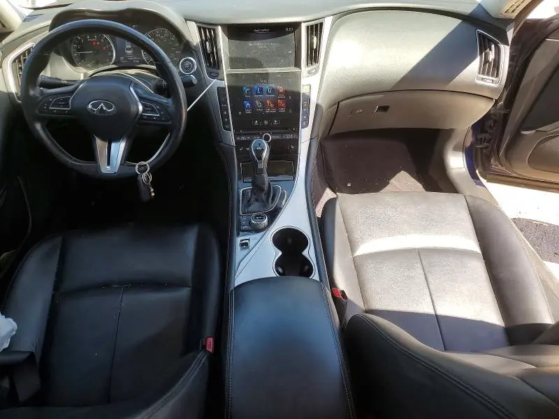 2021 INFINITI Q50 LUXE  