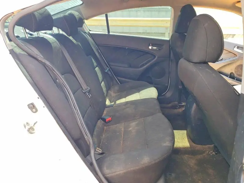 2016 KIA FORTE LX  