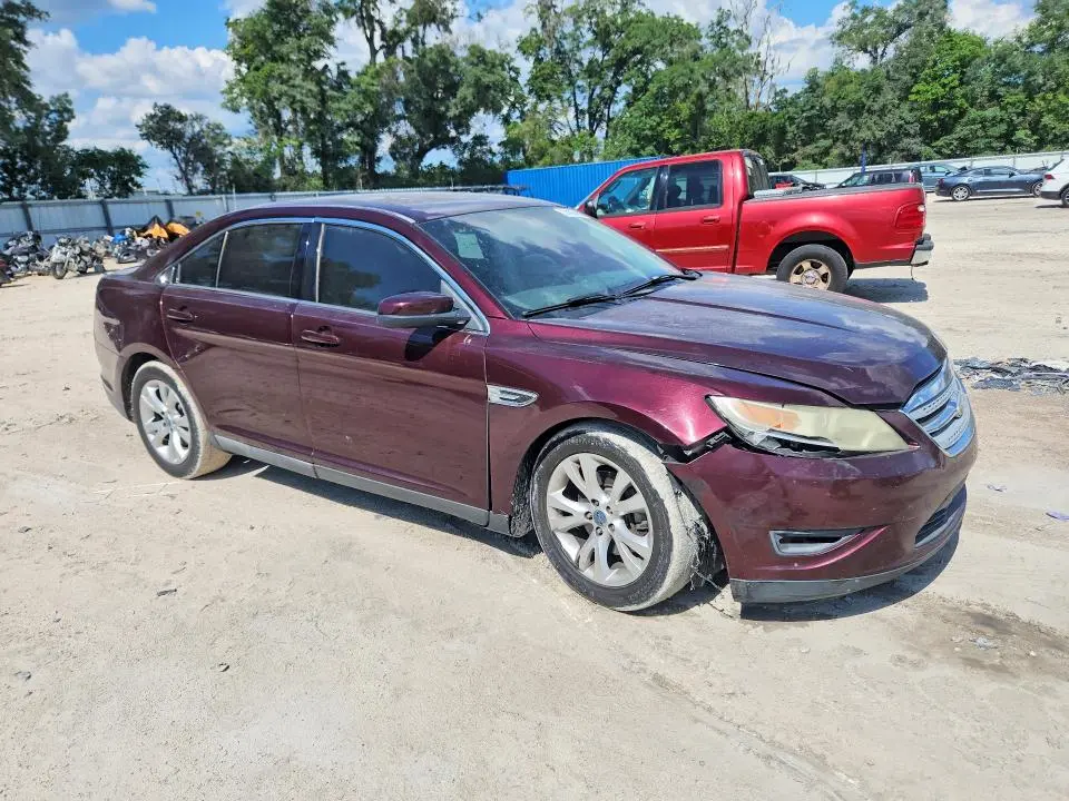 2011 FORD TAURUS SEL  