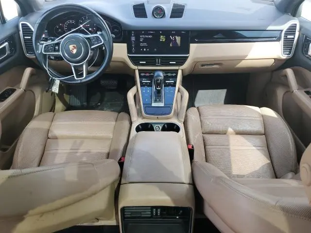2019 PORSCHE CAYENNE   