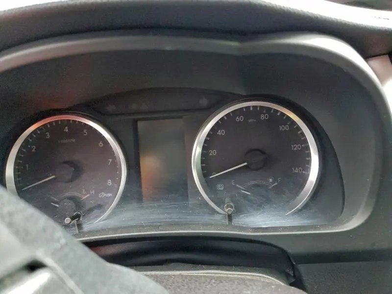 2018 TOYOTA HIGHLANDER LE  