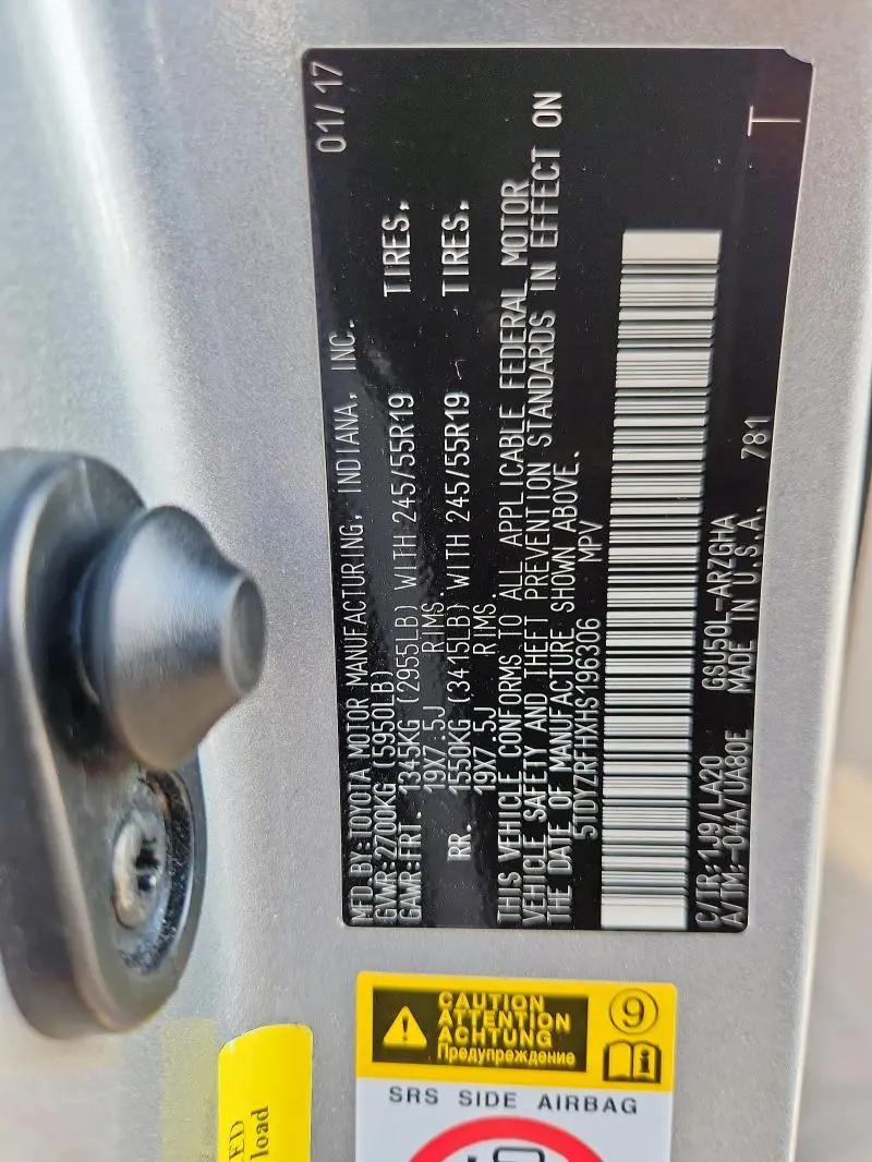 2017 TOYOTA HIGHLANDER LIMITED  