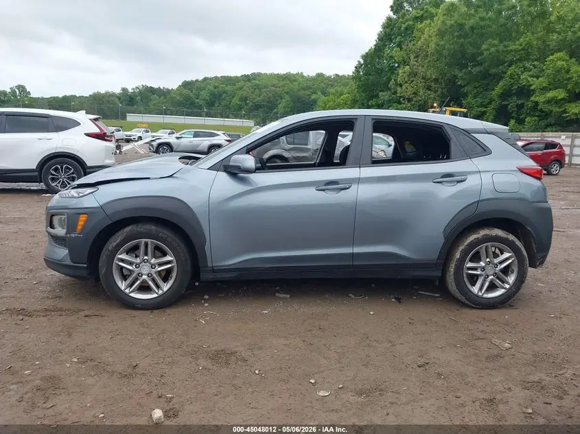 2021 HYUNDAI KONA SE