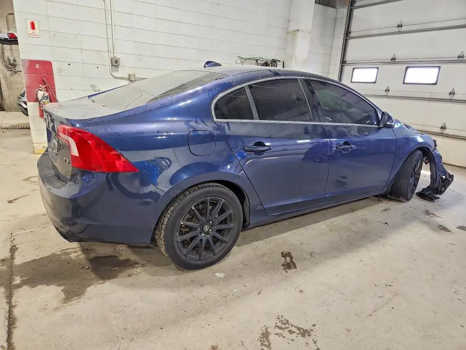 2015 VOLVO S60 PREMIER  