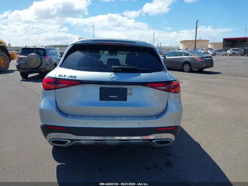 2023 MERCEDES-BENZ GLC 300 SUV