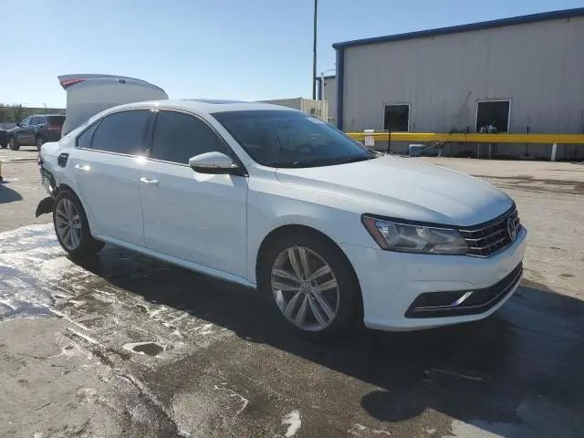 2019 VOLKSWAGEN PASSAT WOLFSBURG  