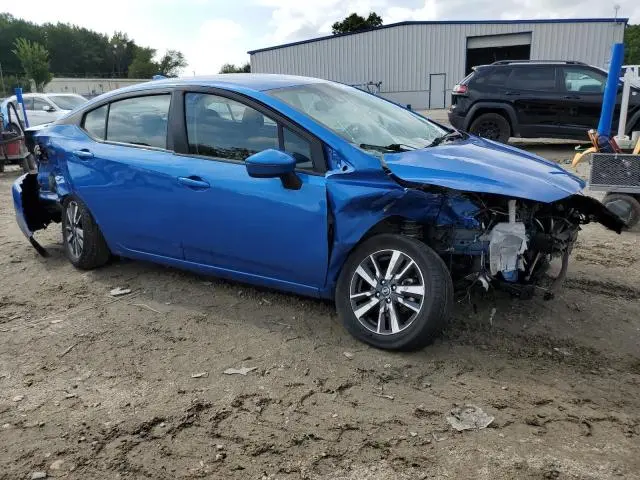 2021 NISSAN VERSA SV  