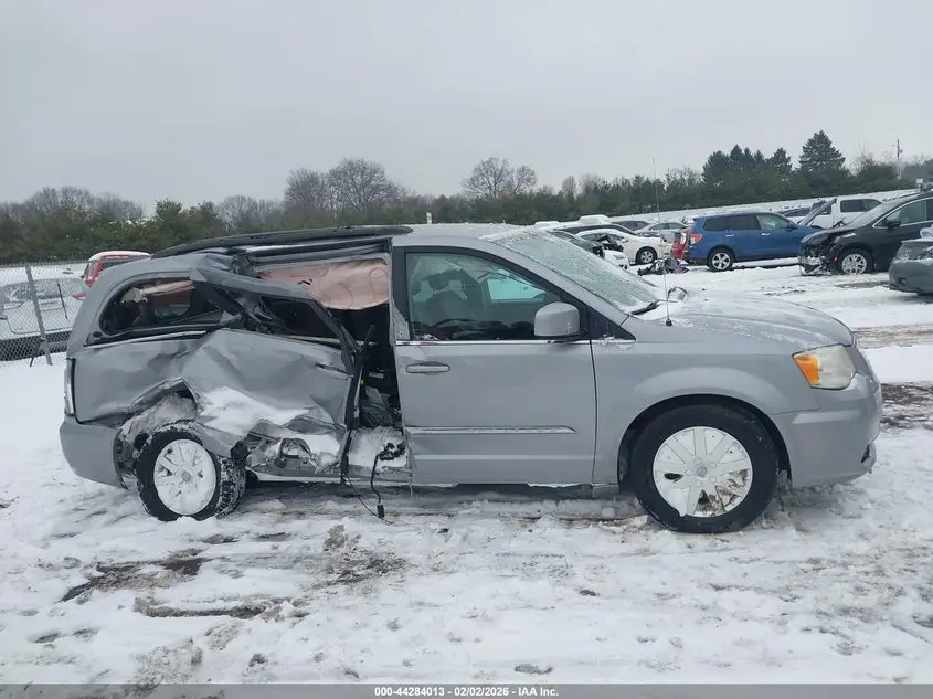 2013 CHRYSLER TOWN & COUNTRY TOURING
