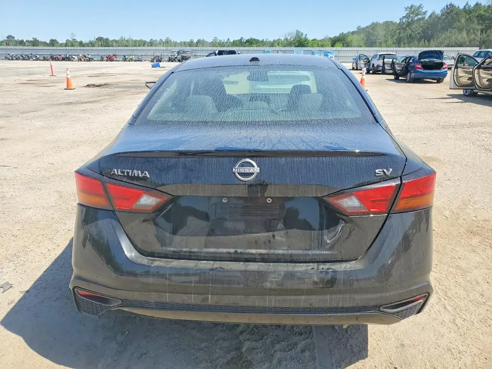2024 NISSAN ALTIMA SV  