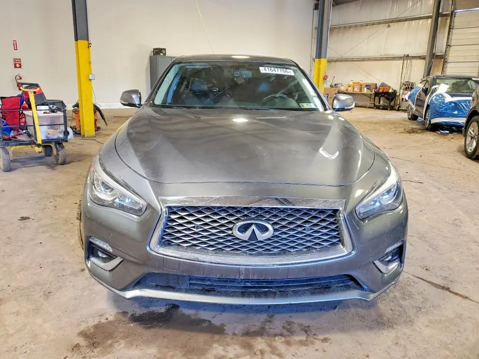 2021 INFINITI Q50 LUXE  