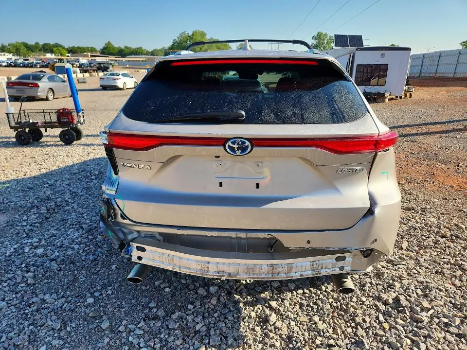 2024 TOYOTA VENZA LIMITED  