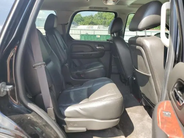 2013 CADILLAC ESCALADE LUXURY  
