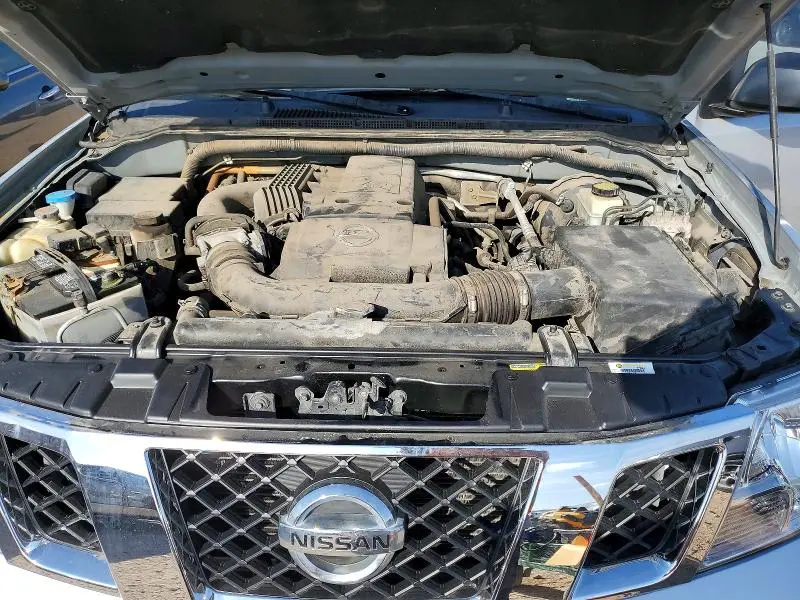 2015 NISSAN FRONTIER S  