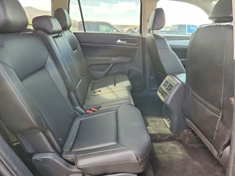 2018 VOLKSWAGEN ATLAS SE  