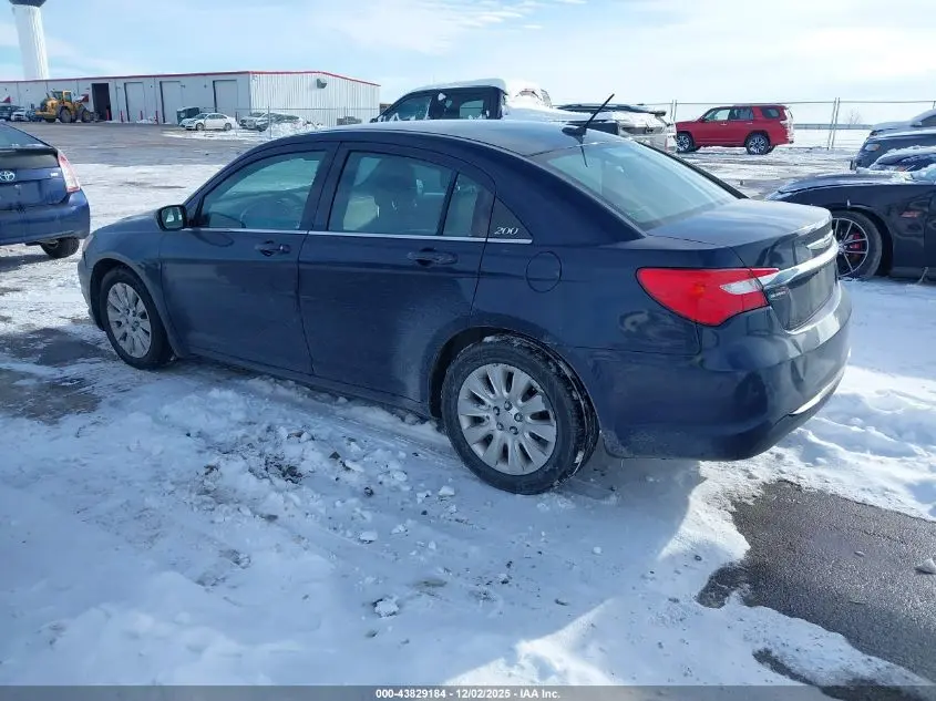 2014 CHRYSLER 200 LX
