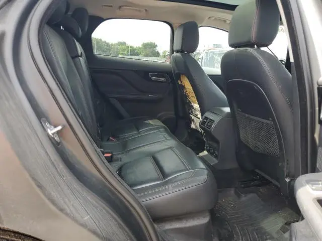 2018 JAGUAR F-PACE PRESTIGE  