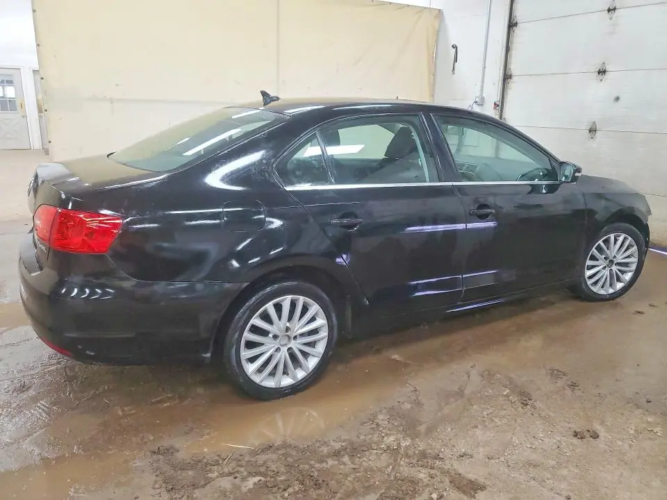 2013 VOLKSWAGEN JETTA SEL  