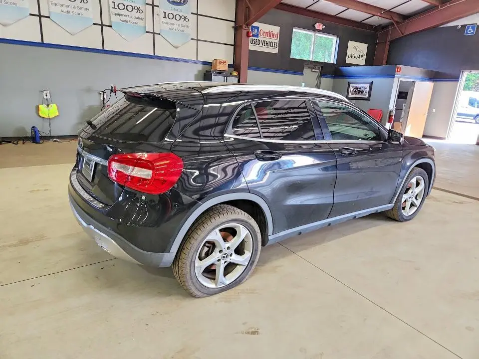 2020 MERCEDES-BENZ GLA 250  