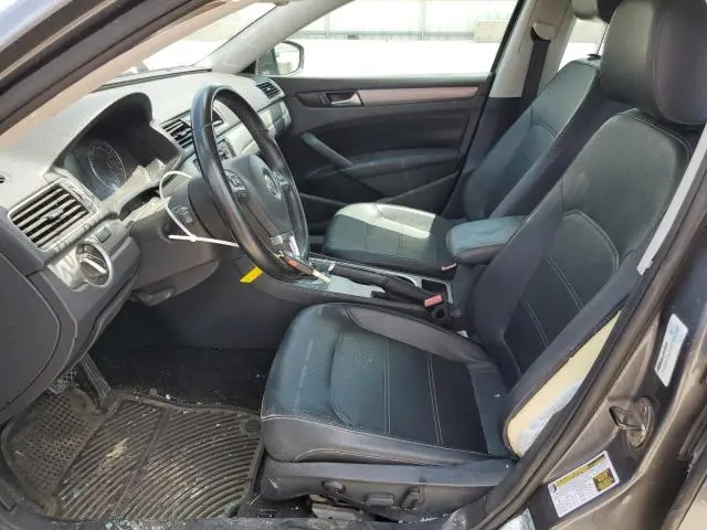 2014 VOLKSWAGEN PASSAT SE  