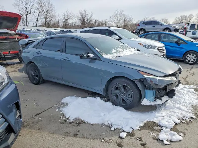 2022 HYUNDAI ELANTRA SEL  