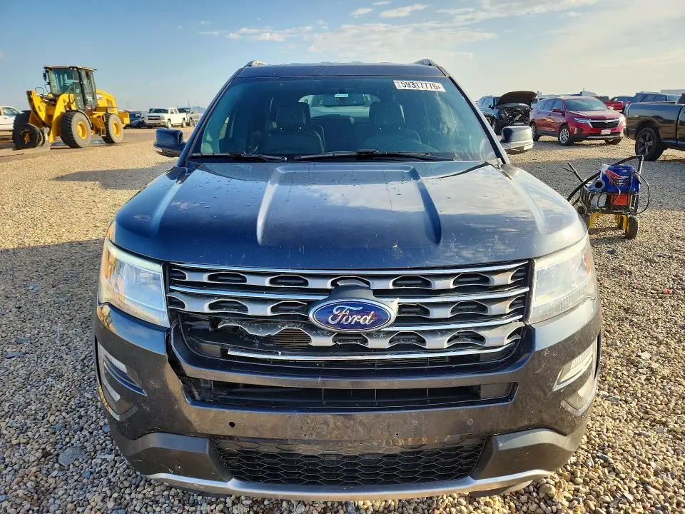 2017 FORD EXPLORER XLT  