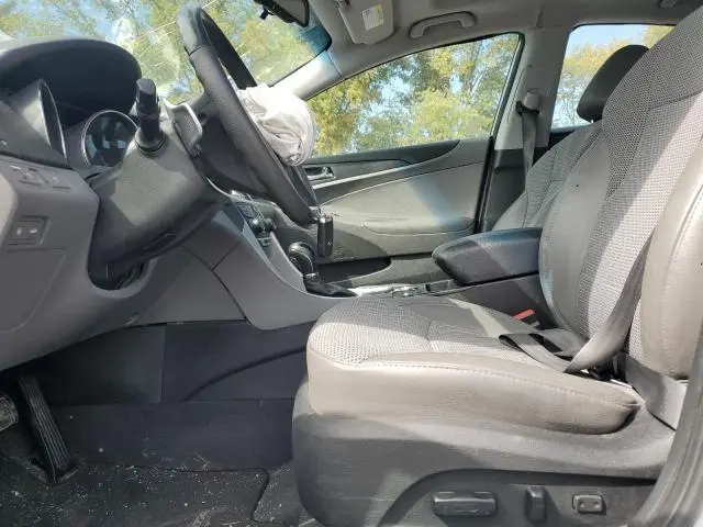 2013 HYUNDAI SONATA SE  