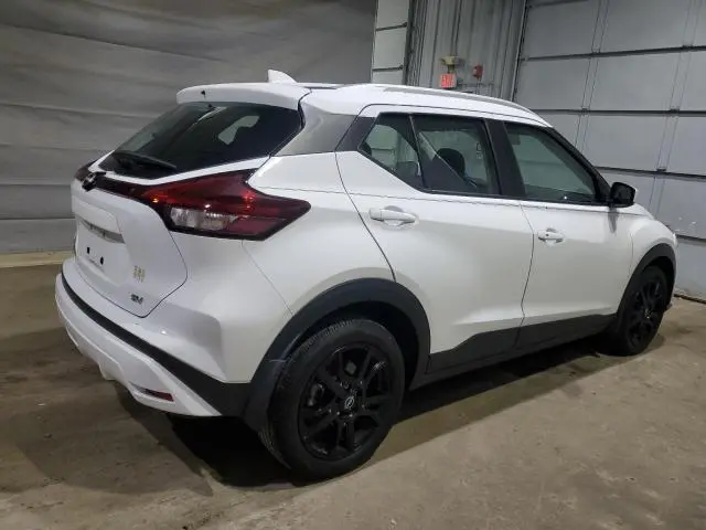 2024 NISSAN KICKS SV  