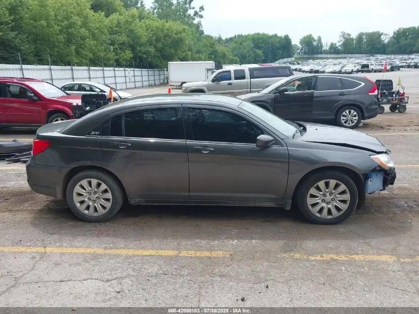 2014 CHRYSLER 200 LX