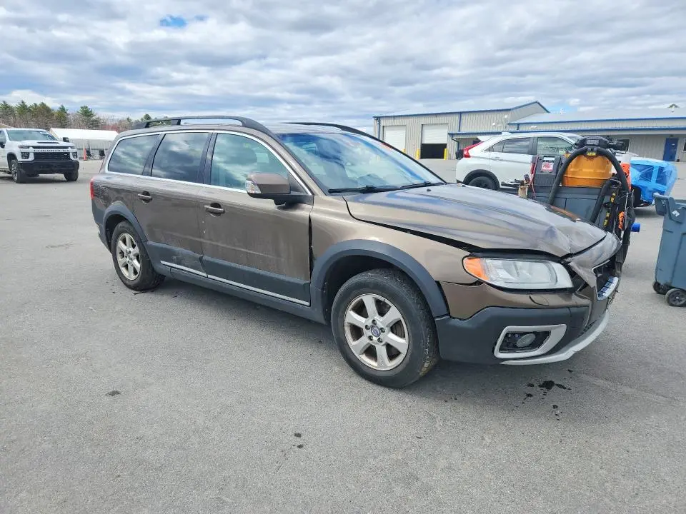 2013 VOLVO XC70 3.2  