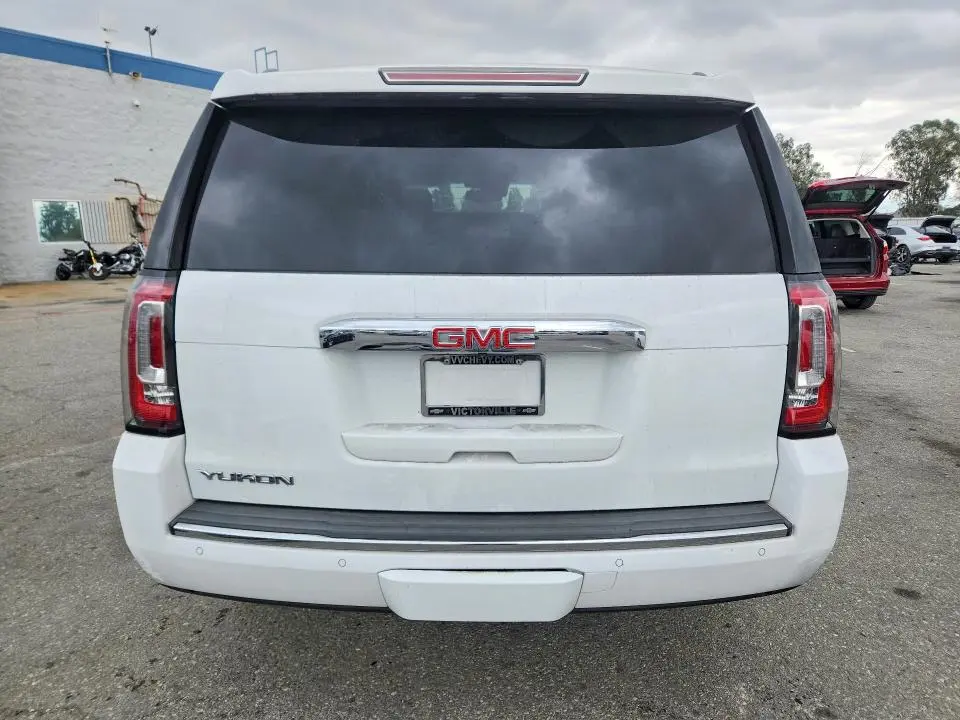 2016 GMC YUKON DENALI  