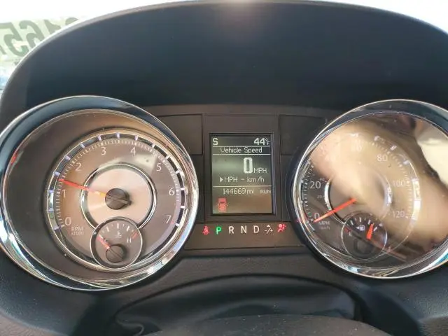 2011 CHRYSLER TOWN & COUNTRY TOURING  