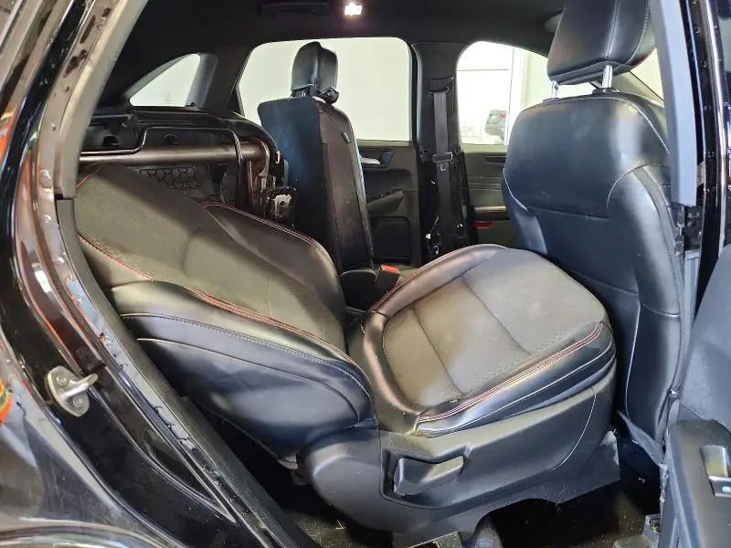 2023 FORD ESCAPE ST LINE  