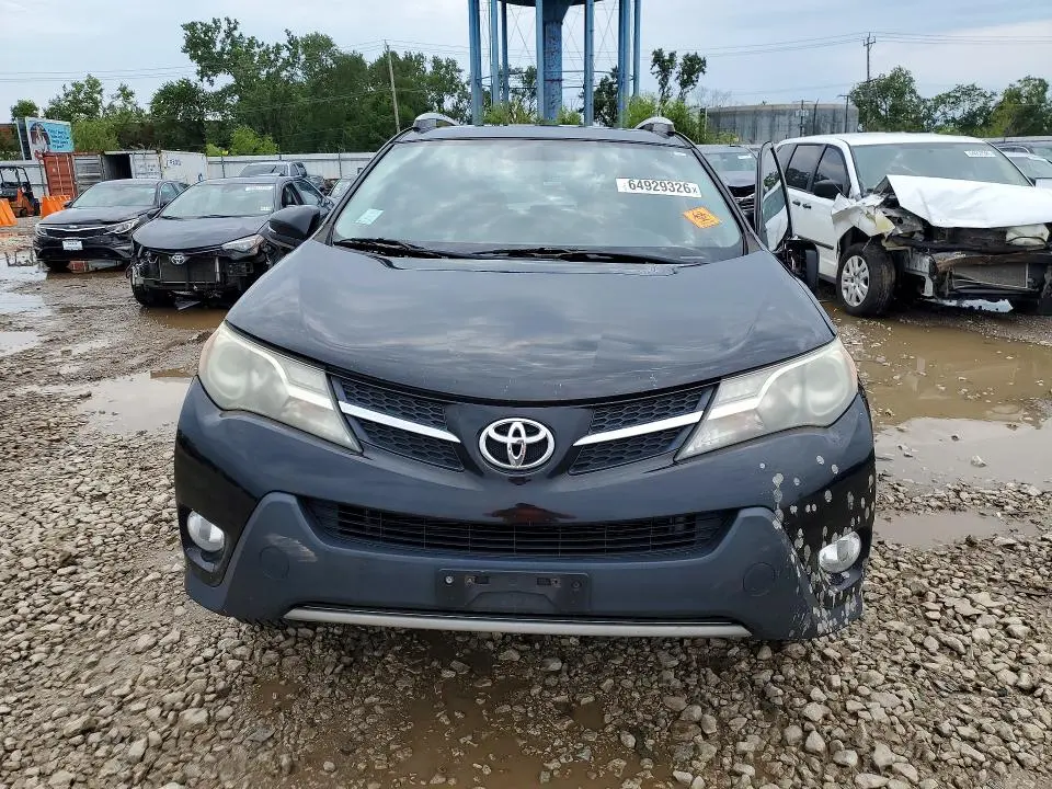 2014 TOYOTA RAV4 XLE  